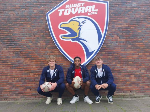 Tovaal levert 3 jeugdinternationals